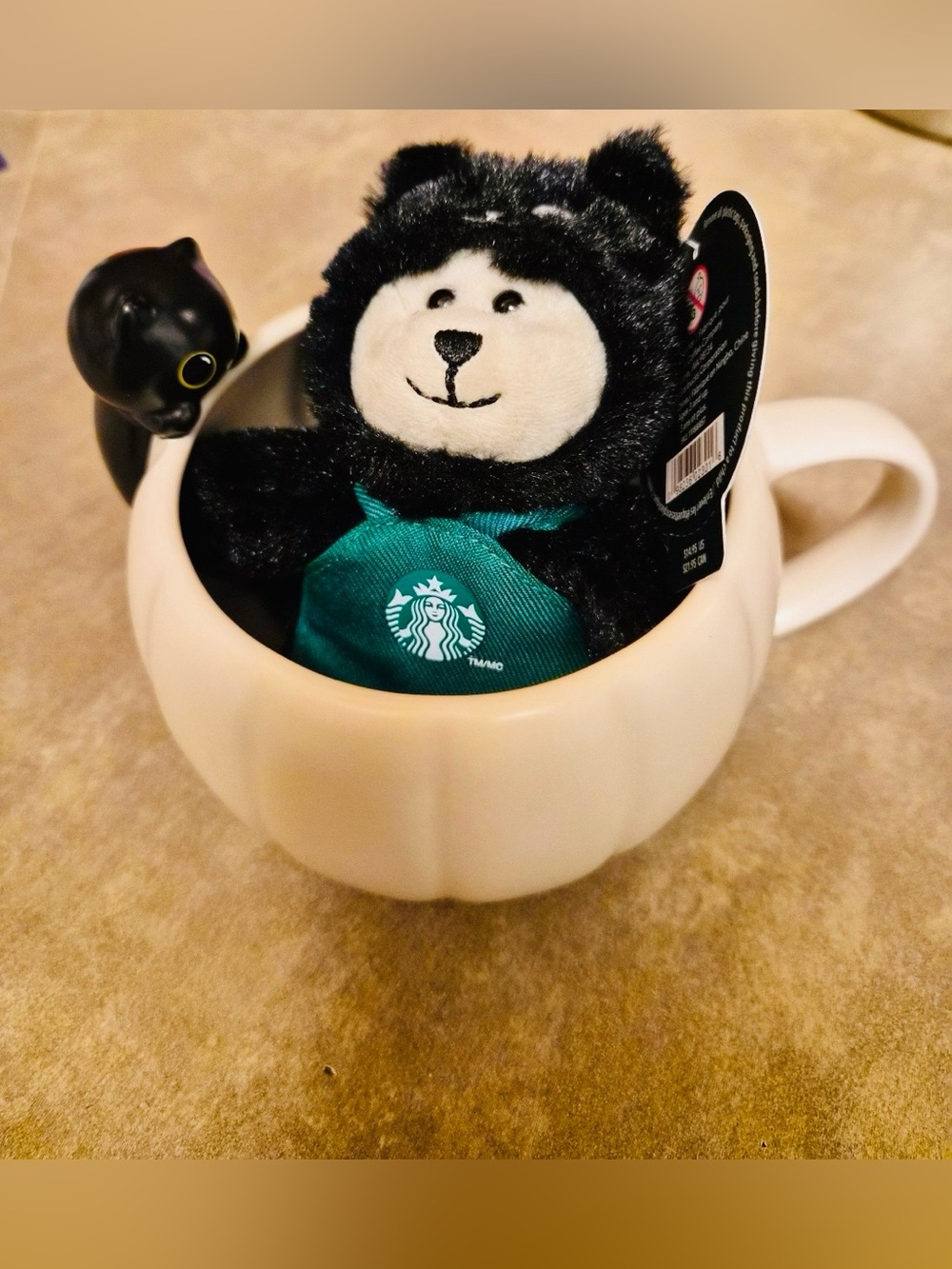 🐈⬛ Starbucks Halloween Black cat mug and Black Plush Bearista Keychain